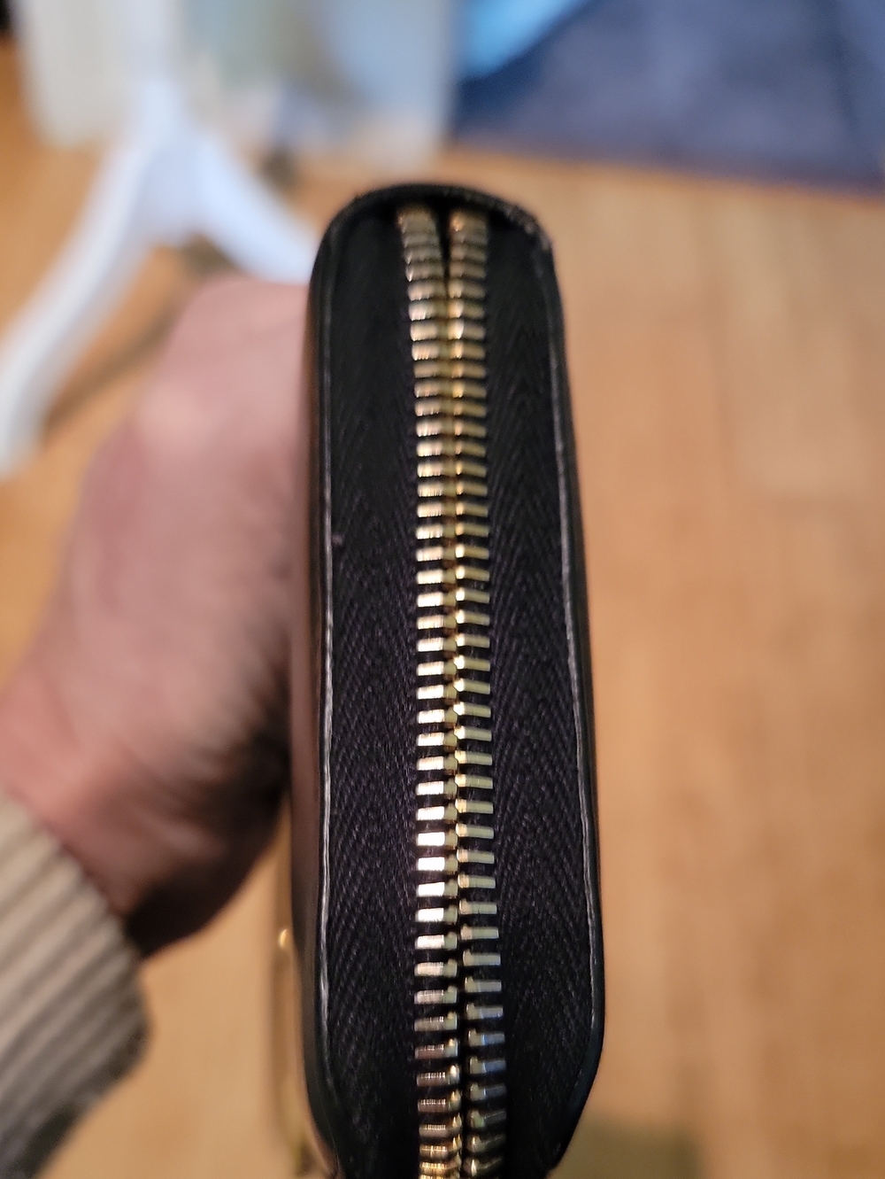 Saint Laurent Black Leather Zip Wallet with Gold Y Accent - Picture 4 of 8